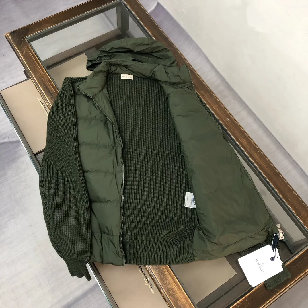 🆕New Arrival —————— ❤️Original Quality Moncle* 。Classic ！ 。 Versatile 。Classic 。 90 ！ Breathable Lightweight！ 。 。 🔥🔥 ：Black Green Sizes：S M L XL